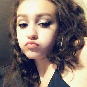 Meet your Posher, Cora